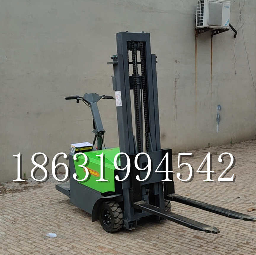 朝阳区优程全电动叉车插腿式堆高车液压装卸车1.5吨升高小型站驾式铲车